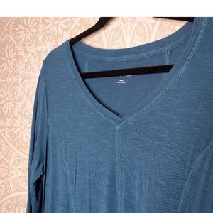 ☎️☎️LAST CHANCE ☎️☎️TEAL BLUE Soft Surroundings asymmetrical top.